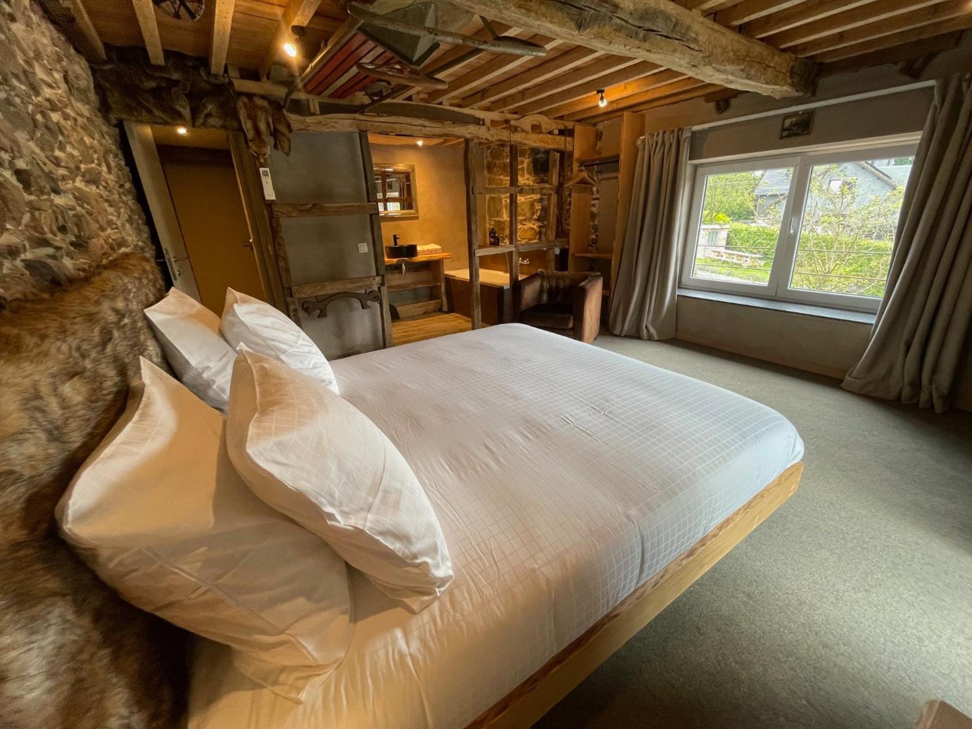 Kamer met Kingsize Bed en Balkon